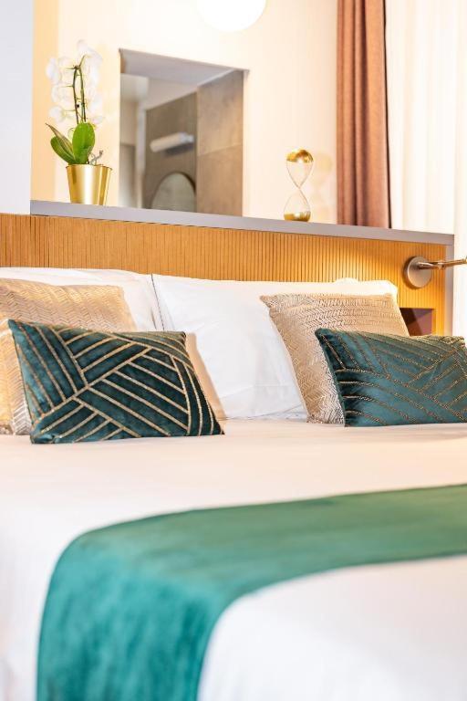 רומא Castel Sant Angelo Luxury Rooms And Tour מראה חיצוני תמונה